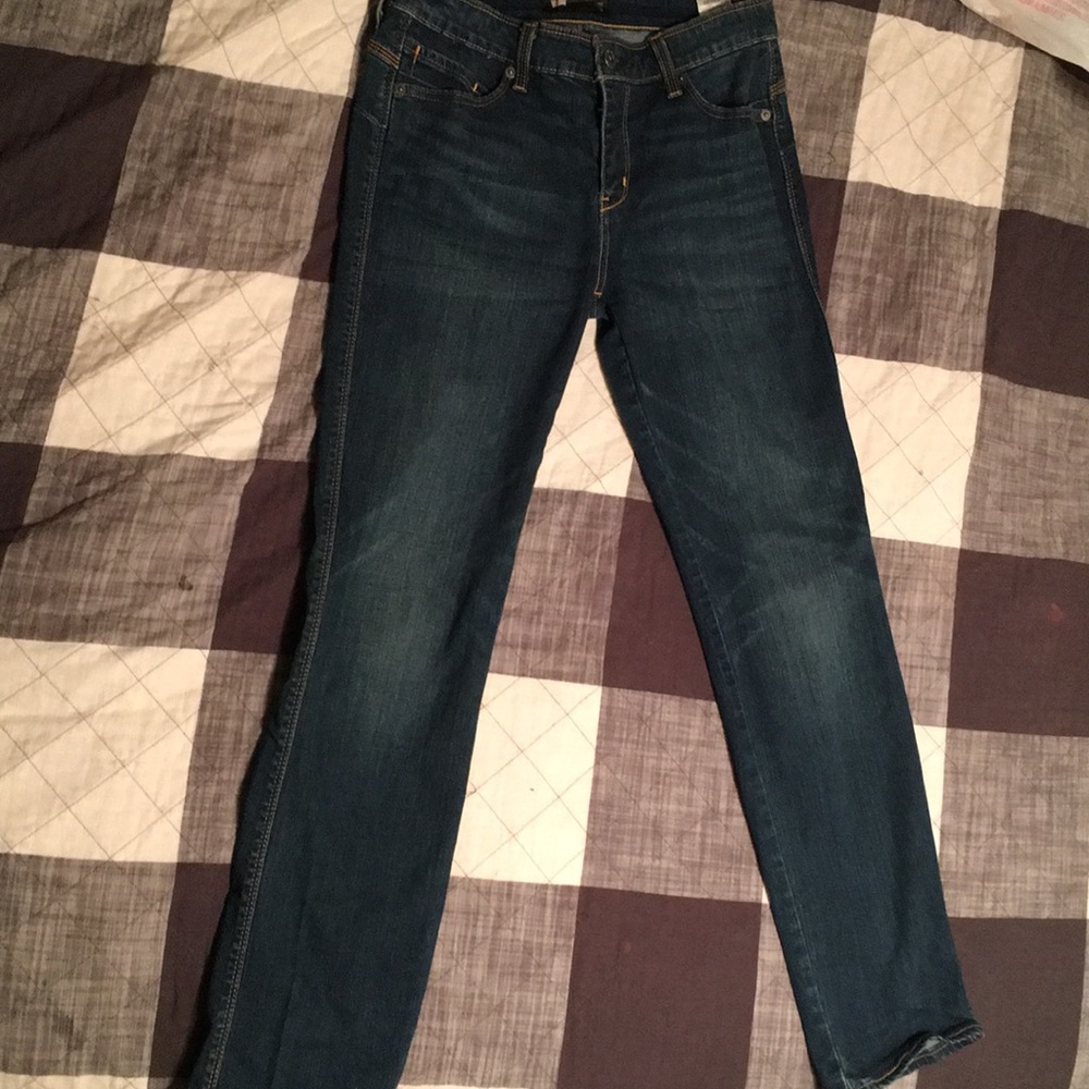 Levi’s skinny leg jeans